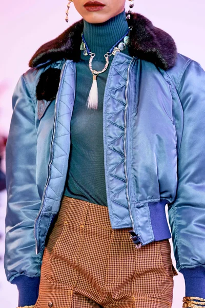 Look 84